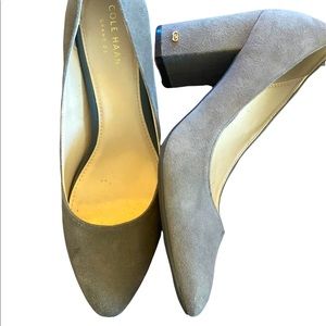 Cole Haan wide heel size 7B shoe